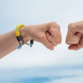 Energetyczna, żółta bransoleta z kolekcji Extreme Sport, zaprojektowana przez Annę Orską