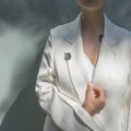 Ręcznie wykonany pin w kształcie rosiczki PLB21-kolekcja Plantis Orska biżuteria